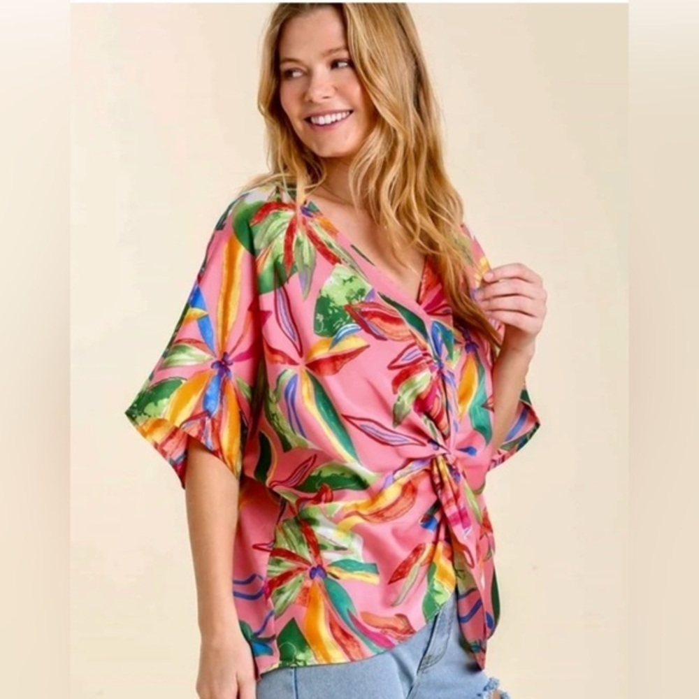 Umgee Pink Front Knot Twist Satin Finish Floral Short Sleeve Top NWT 1X #2241